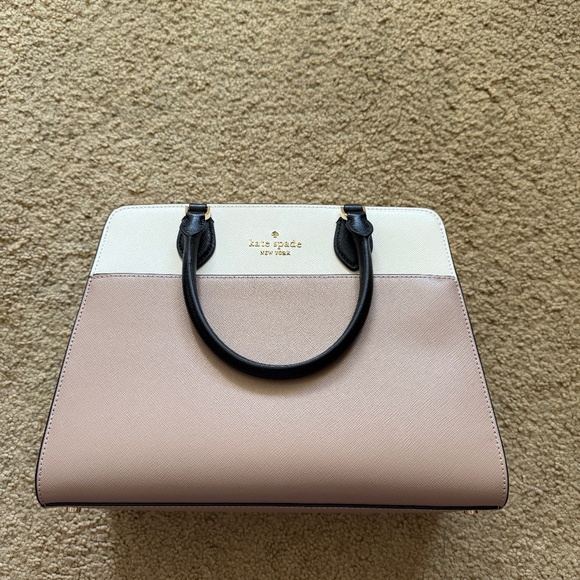 kate spade Handbags - BNWT Kate Spade Purse